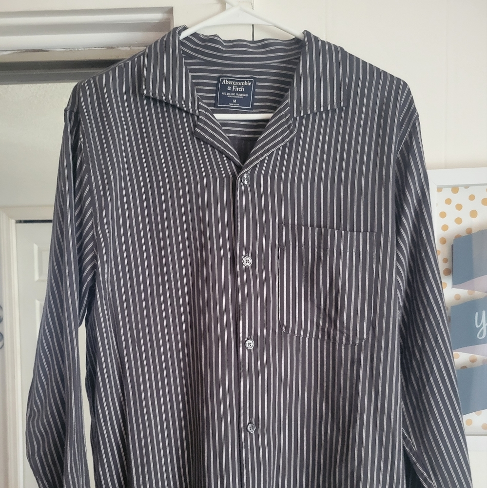 Abercrombie & Fitch long sleeve button up